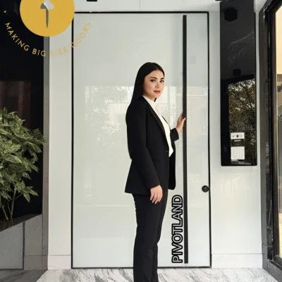 درب پیوت فریملس تمام شیشه