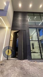 درب پیوت مدرن SPL کربن بلک و شیشه سکوریت